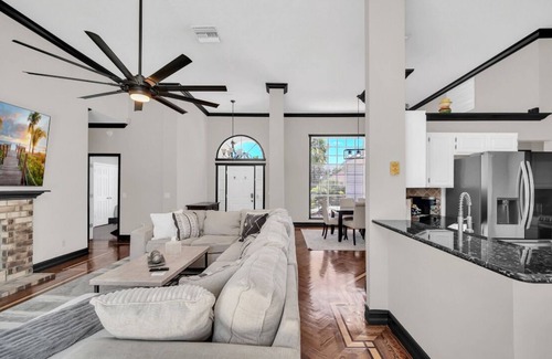 Fairvilla House | Great home with a very large pool to enjoy with the whole family.