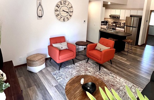 Saugatuck House | Great Location-2 minutes to Downtown/Blue Star Walking/Bike Trail @ Front Door