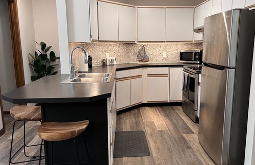 Saugatuck House | Great Location-2 minutes to Downtown/Blue Star Walking/Bike Trail @ Front Door
