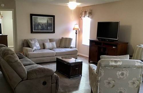 Fernandina House | GREAT LOCATION! Beautiful 3 Bdrm 2 Bath w/ GAS GOLF CART