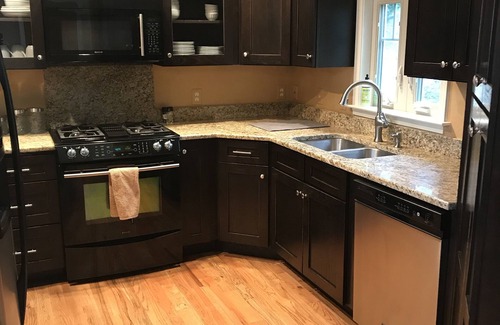 Fletcher House | Great location, beautiful mountain and sunset views, hot tub and shuffleboard.