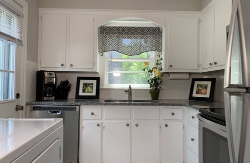 Greenville House | Great location! Close to ECU and Vidant