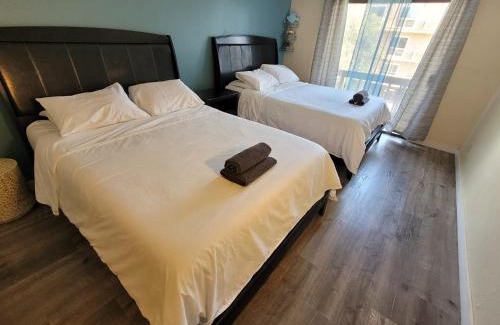 Beverly Hills Apartment | Great Location Double Queen Bed Unit