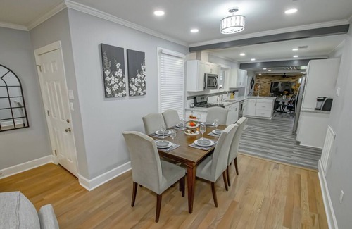 Highlands - Perkins House | GREAT LOCATION FOR LSU, RAISING CANES RIVER CENTER.