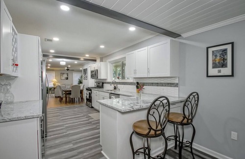 Highlands - Perkins House | GREAT LOCATION FOR LSU, RAISING CANES RIVER CENTER.