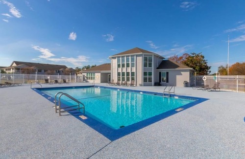 Gulf Shores Condo | Great Location for Ball Tournaments with Pool