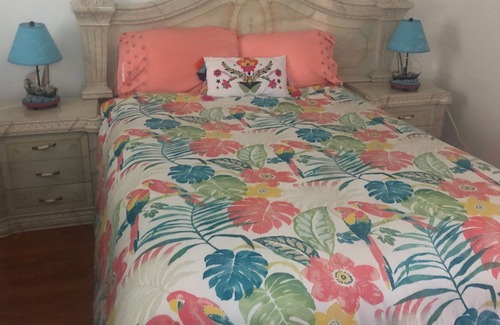 Venice East House | Great location! Golf course on front of the house,15 minutes to beach.