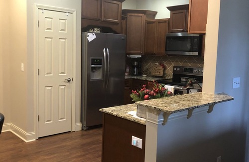 Elizabethtown Condo | Great location next to ball park, college, hospital, restaurants and shopping.