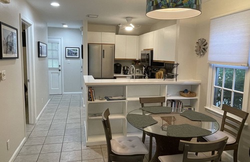 Downtown Condo | Great Location- Remodeled Condo- Old Town-Truman Annex Close to all attractions