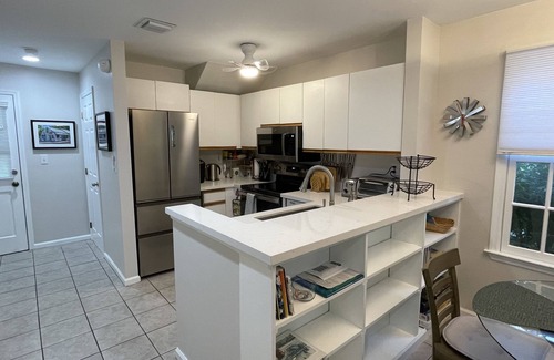 Downtown Condo | Great Location- Remodeled Condo- Old Town-Truman Annex Close to all attractions