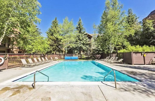 Downtown Park City Condo | Great location! Steps from Main Street, the Town Lift, Shopping and Restaurants