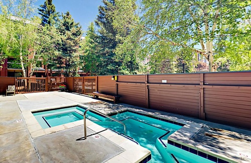 Downtown Park City Condo | Great location! Steps from Main Street, the Town Lift, Shopping and Restaurants