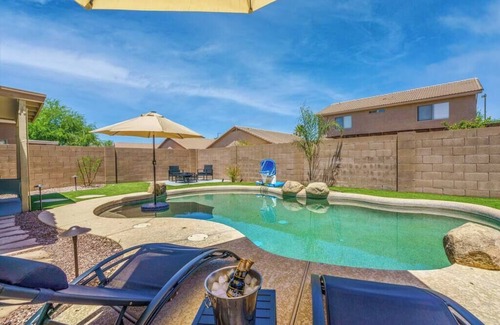 Litchfield Park House | Great location! near shopping & entertainment