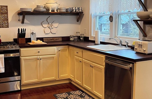 Southold Other | Great Location! Walk to Town & Train!