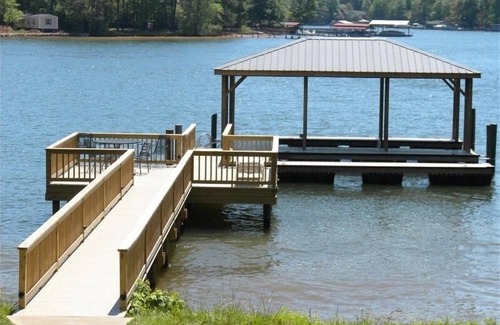Mount Mourne House | Great Multi-Family Getaway! Waterfront - 5 BR's