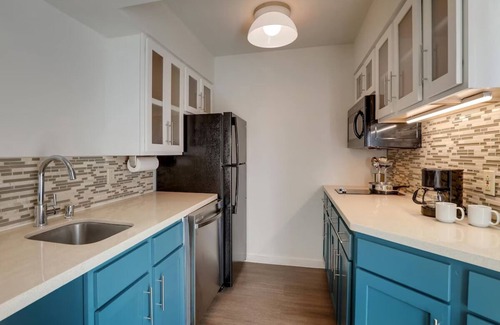 San Jose Resort | Great Pick! Unit with Kitchen, Free Breakfast, Outdoor Pool, Pet-friendly!