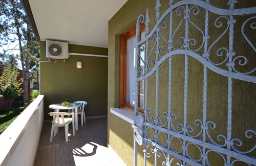 Bibione Apartment | Great pit stop in Bibione in a residence with pool by Beahost Rentals