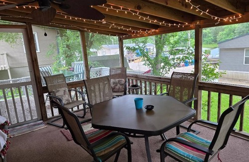 Gravois Mills Cottage | Great place to relax and enjoy alot