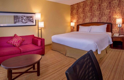 Durham Hotel | Great Relaxing Overnight Stay! Free Parking, Pets Allowed, Near Cook Road Park