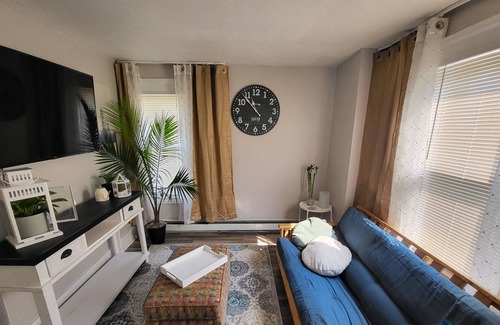 East Shore House | Great rental - 5 min from Downtown Yale - Close to beach