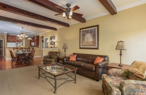 Branson Hotel | Great Rock Cozy 2BR Condo