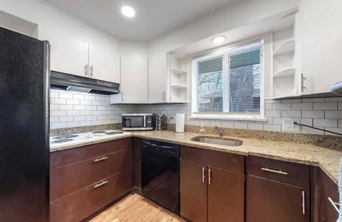 Welby House | Great Upper 3 Bedrooms King Beds Ideal for Groups