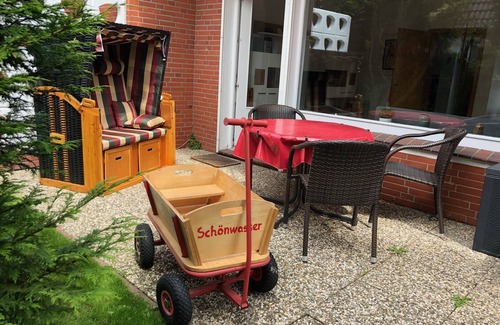 Neuharlingersiel Apartment | Great vacation home with garden in Neuharlingersiel-80 sqm living space!