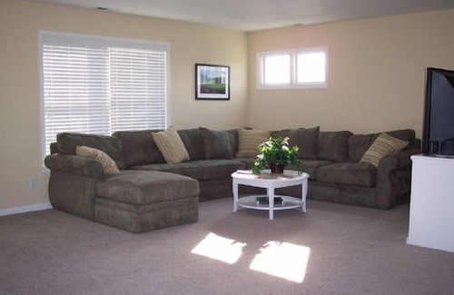 The Commons House | Great vacation home for multi-family getaway!