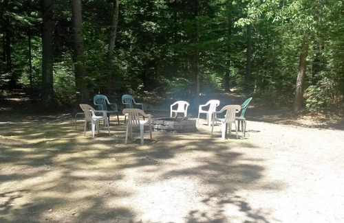 West Bridgton House | Great Vacation Home, Heart of Lakes/Ski Region in Bridgton Me
