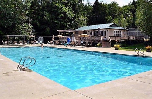 West Bridgton House | Great Vacation Home, Heart of Lakes/Ski Region in Bridgton Me