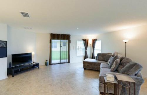 Crystal Cove House | Great vacation home near to Disney! 1085
