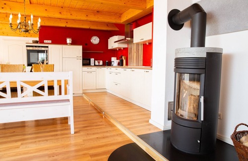Fehmarn Apartment | Great view of the Fehmarn Sund bridge and garden
