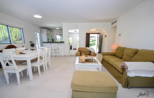 Elviria House | Great Villa Near Beach and Marbella
