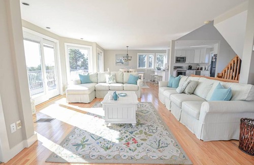 Katama House | Great Vineyard getaway!