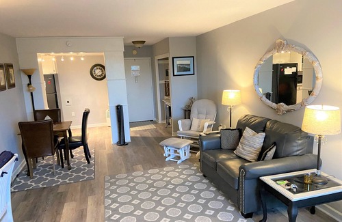 Mid America Condo | Great Weekend Getaway-Weekly/Monthly Discounts