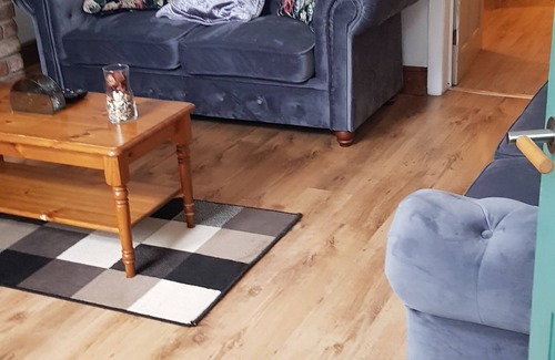 Oldham House | Greater Manchester Immaculate Cozy Home