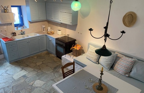 Glossa House | Greek house, south/west sea view, Palio Klima hamlet