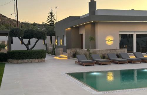Prasas Villa | Green Acre Villa