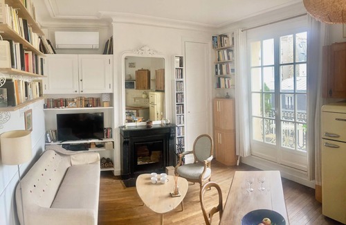 14th Arrondissement Apartment | Green and lovely - Belle Epoque Paris 1910