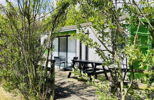 Brightlingsea House | Green CargoPod at Lee Wick Farm Cottages & Glamping
