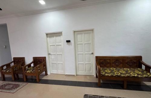 Kota Bharu House | Green Dream Homestay 4 Kubang Kerian USM-HPUSM Wi-Fi & Neflix 4 Aircond Room