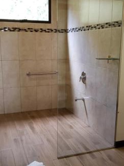 Monteverde House | Green Forest Rustic Houses