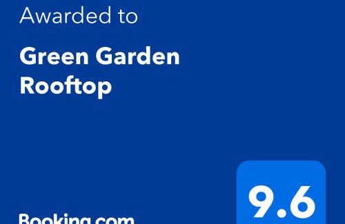 Al-Maghtas Apartment | Green Garden Rooftop