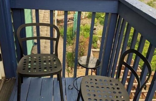 Colorado Springs Apartment | Green Grove at Captain's Cove, located in the heart of Old Colorado City 2