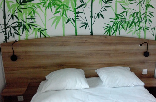 Fleury-Merogis Hotel | Green Hôtels Eco Fleury