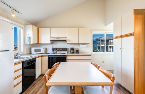 West Yarmouth Hotel | Green Harbor Resort