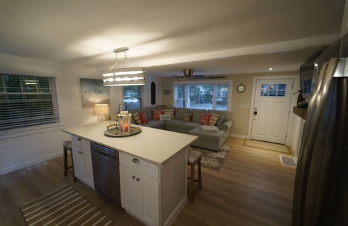 Kenyon House | Green Hill - Ocean Ridge Getaway! Welcome to the Oar House! BEACH PASS too!