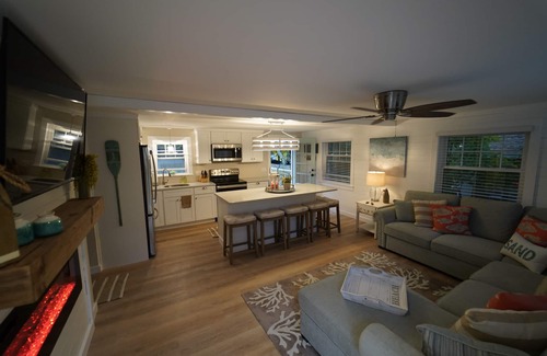 Kenyon House | Green Hill - Ocean Ridge Getaway! Welcome to the Oar House! BEACH PASS too!