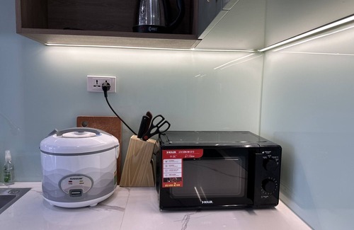 Hon Gai Apartment | GREEN HOME (SEA VIEW, FREE laundry, Balcony, Center)