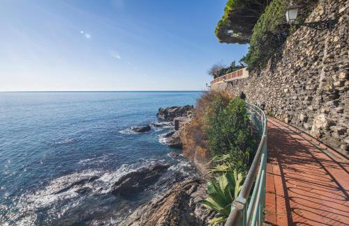 Sant'Ilario Apartment | Green Home Seaside, Parking, Wifi, Ac, Genova Nervi